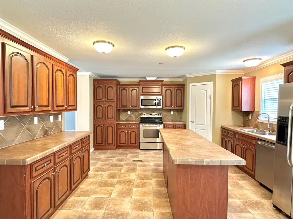 831 Country Club Road Lucas TX 75002
