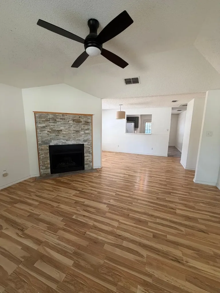 3006 Post Oak Drive Euless TX 76039