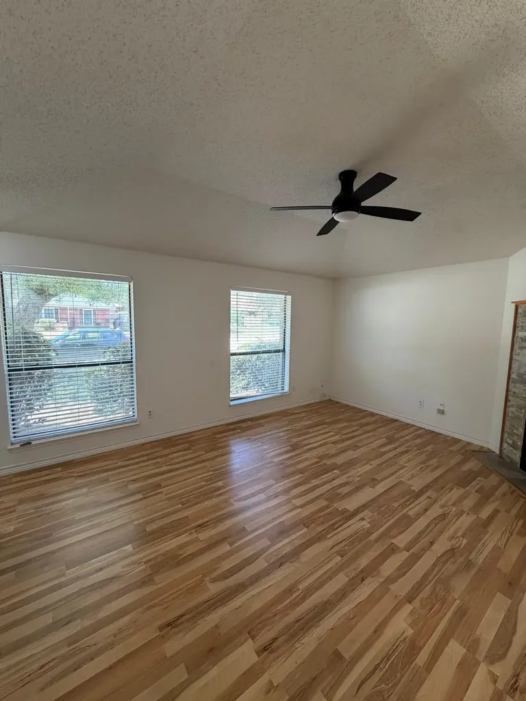 3006 Post Oak Drive Euless TX 76039