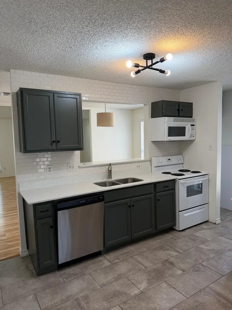 3006 Post Oak Drive Euless TX 76039