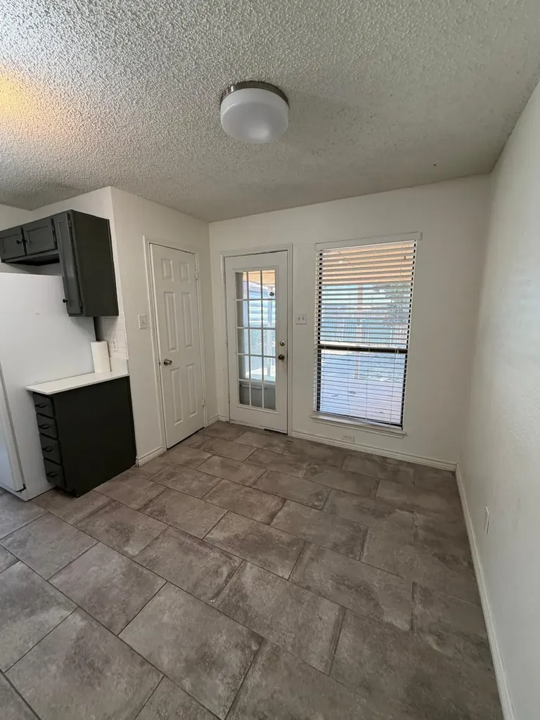 3006 Post Oak Drive Euless TX 76039
