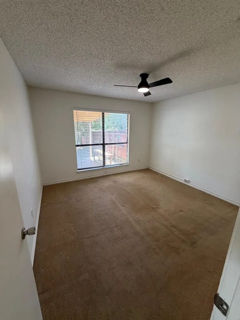 3006 Post Oak Drive Euless TX 76039