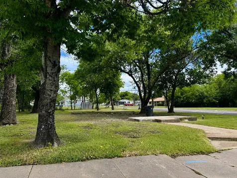 1118 E 12th Avenue Corsicana TX 75110