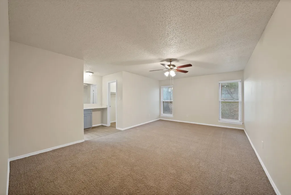 4807 Crestmont Court Arlington TX 76017