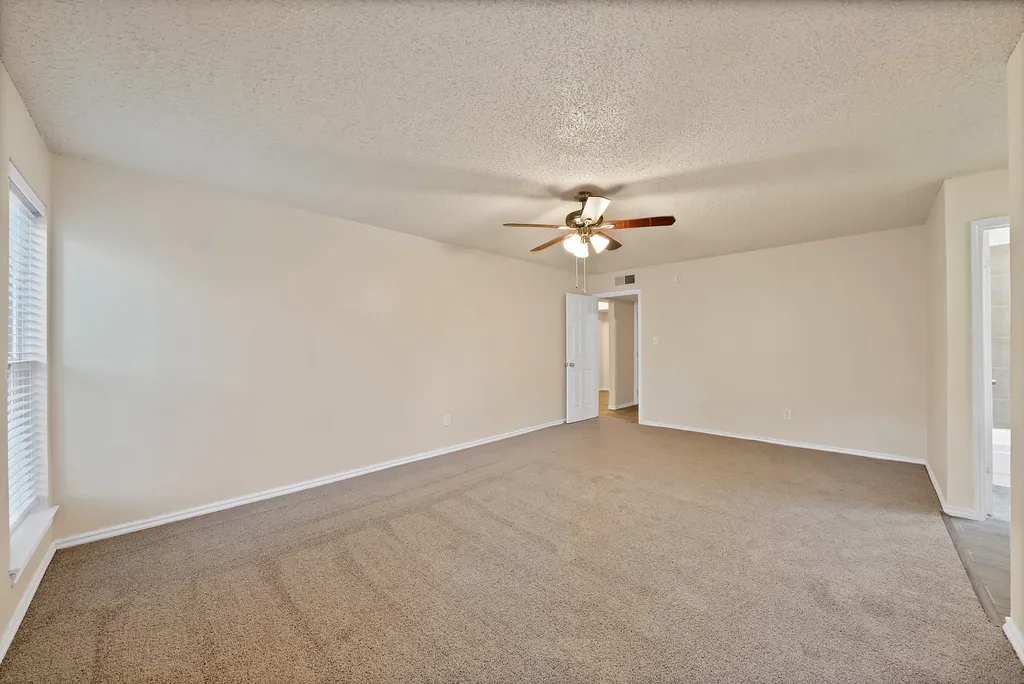 4807 Crestmont Court Arlington TX 76017