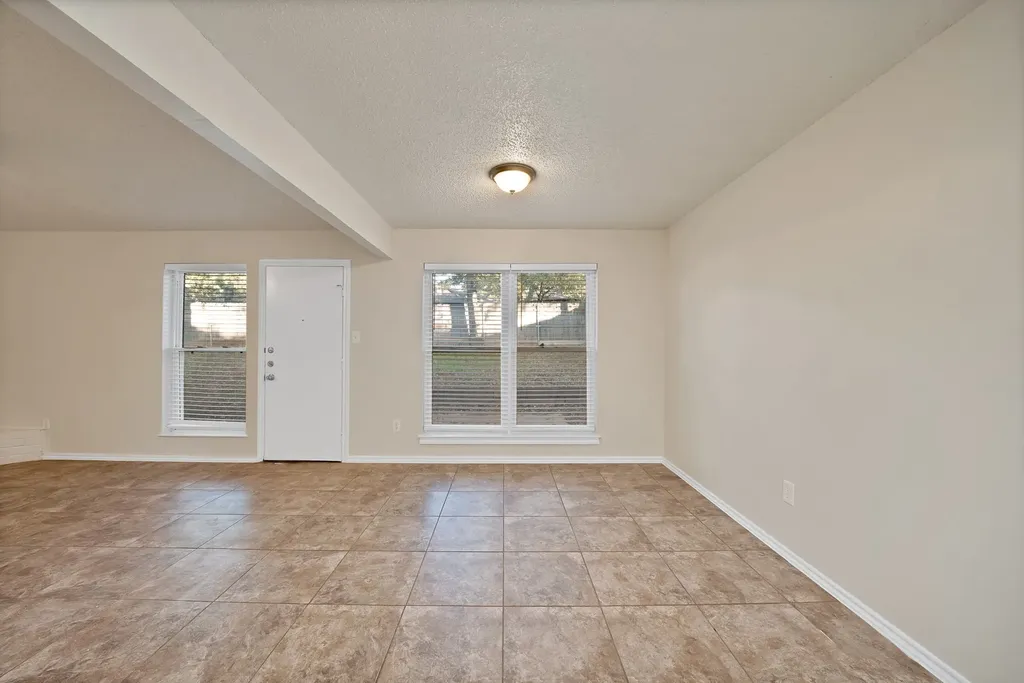 4807 Crestmont Court Arlington TX 76017