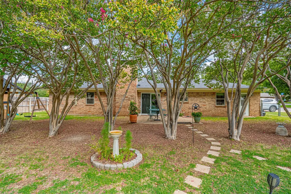 1300 4th Street Granbury TX 76048