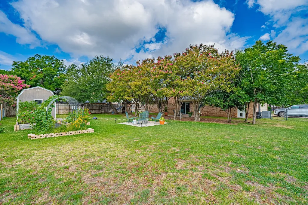 1300 4th Street Granbury TX 76048