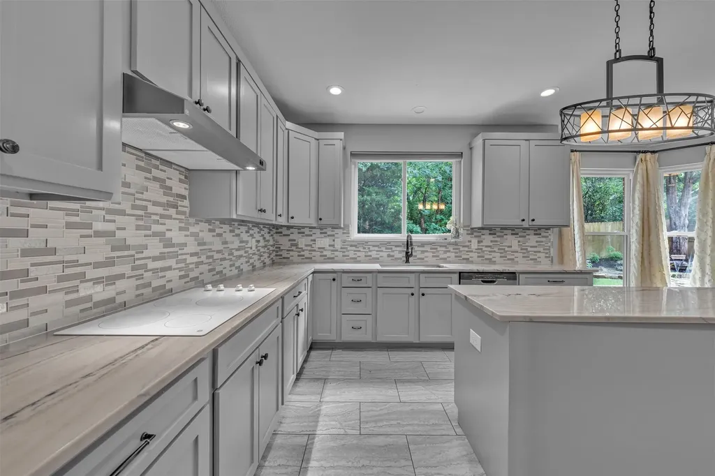 2417 Bonham Trail Grapevine TX 76051