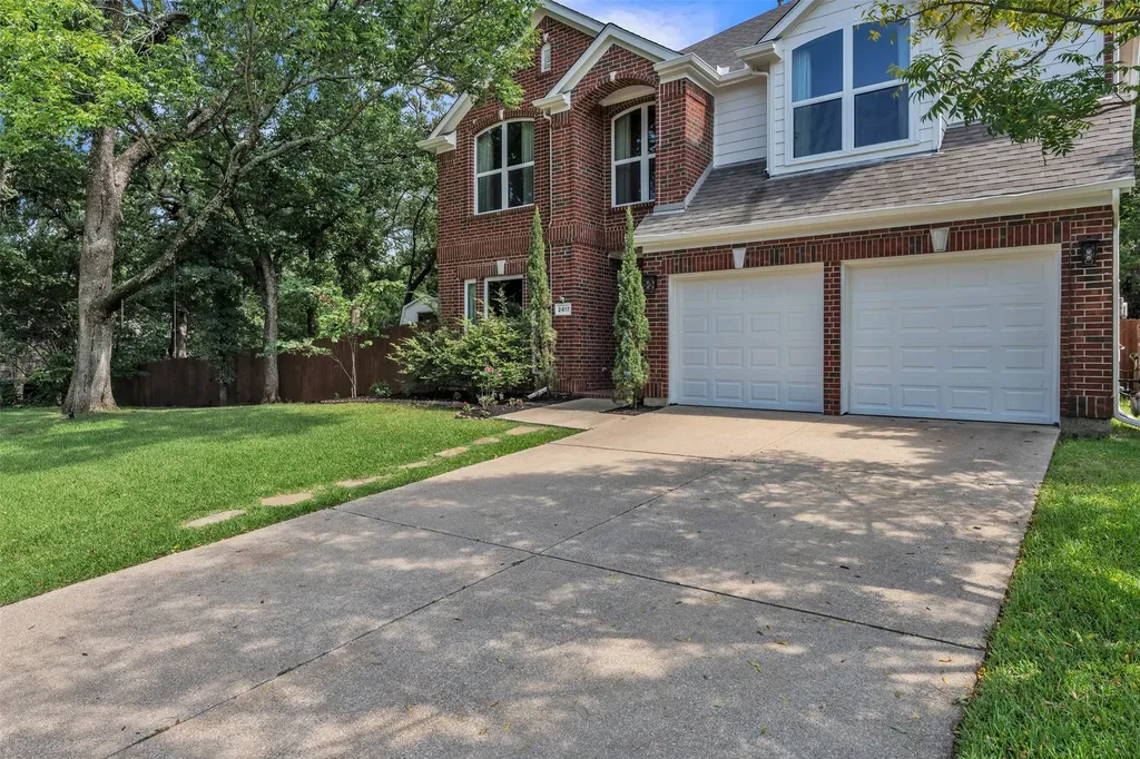 2417 Bonham Trail Grapevine TX 76051