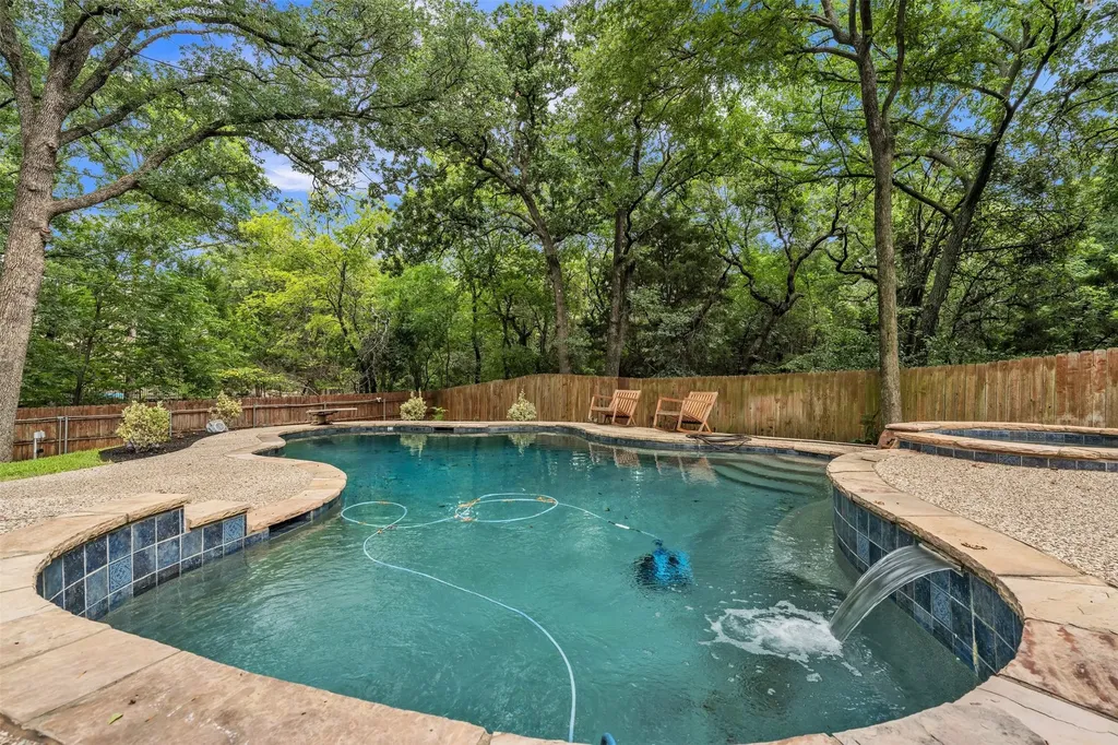 2417 Bonham Trail Grapevine TX 76051