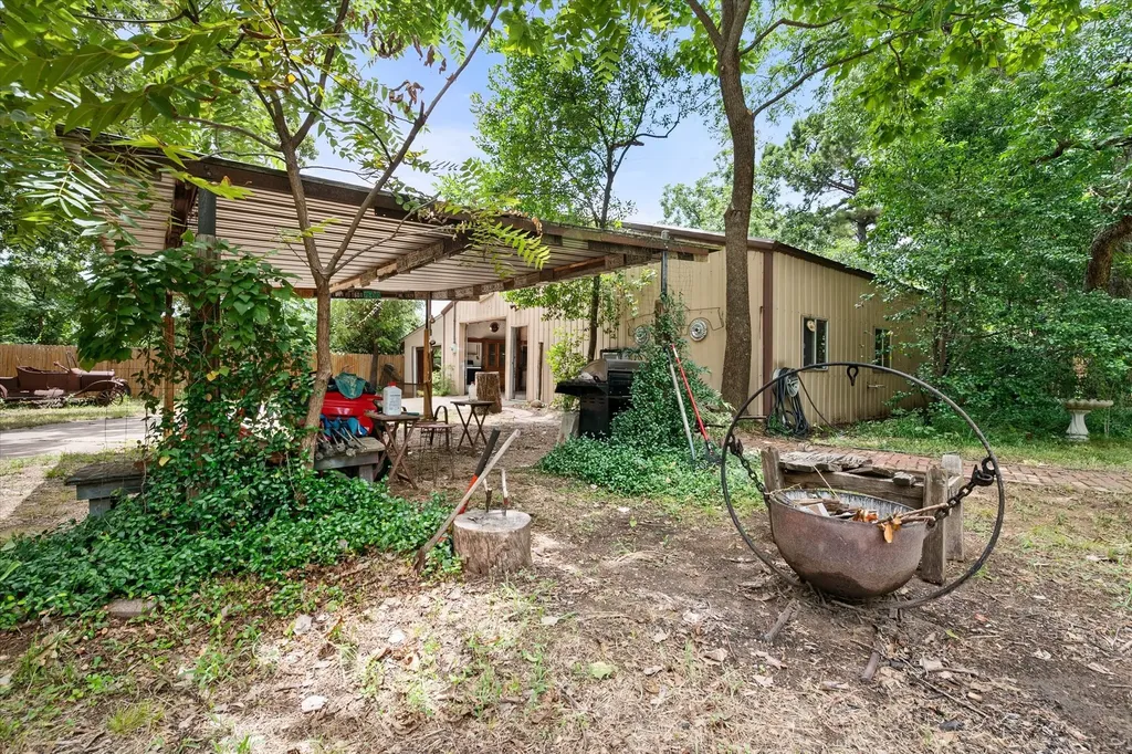 623 N Bowen Road Arlington TX 76012