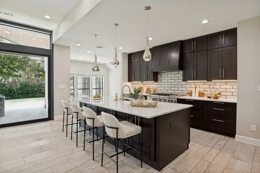5922 Bent Trail Dallas TX 75248