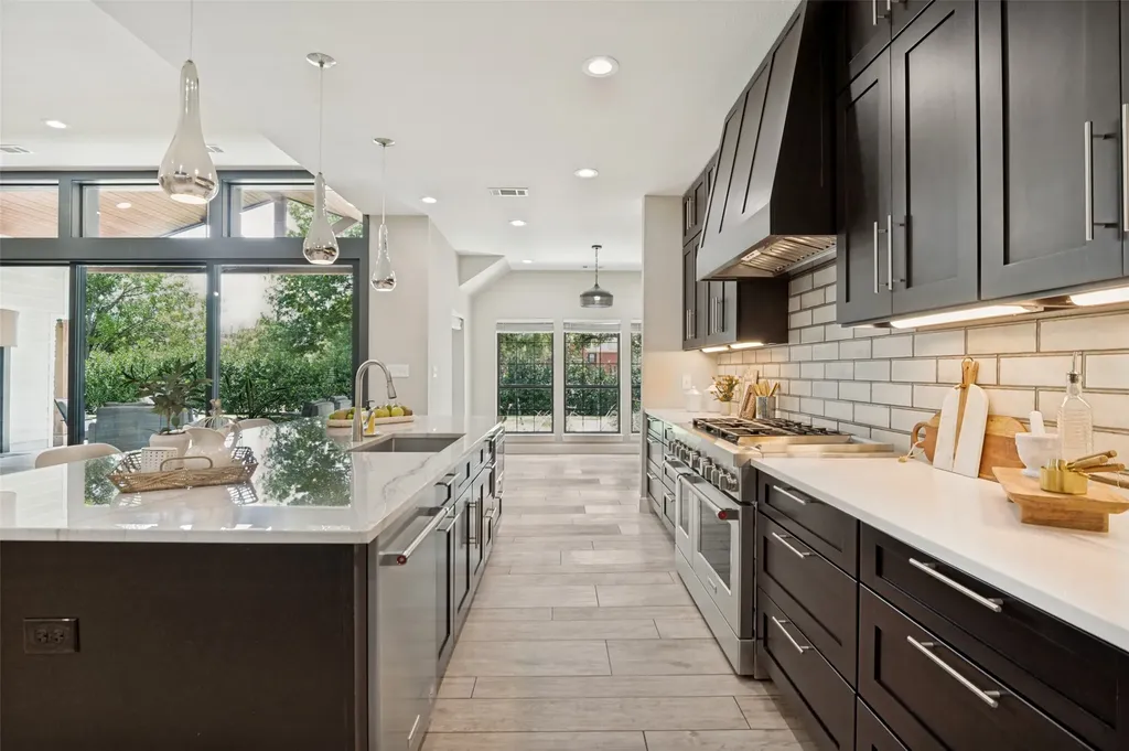 5922 Bent Trail Dallas TX 75248