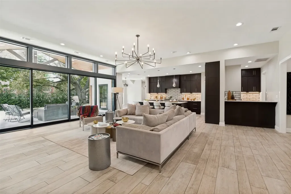 5922 Bent Trail Dallas TX 75248