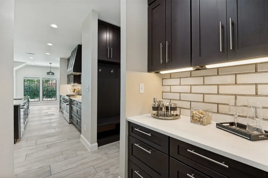 5922 Bent Trail Dallas TX 75248