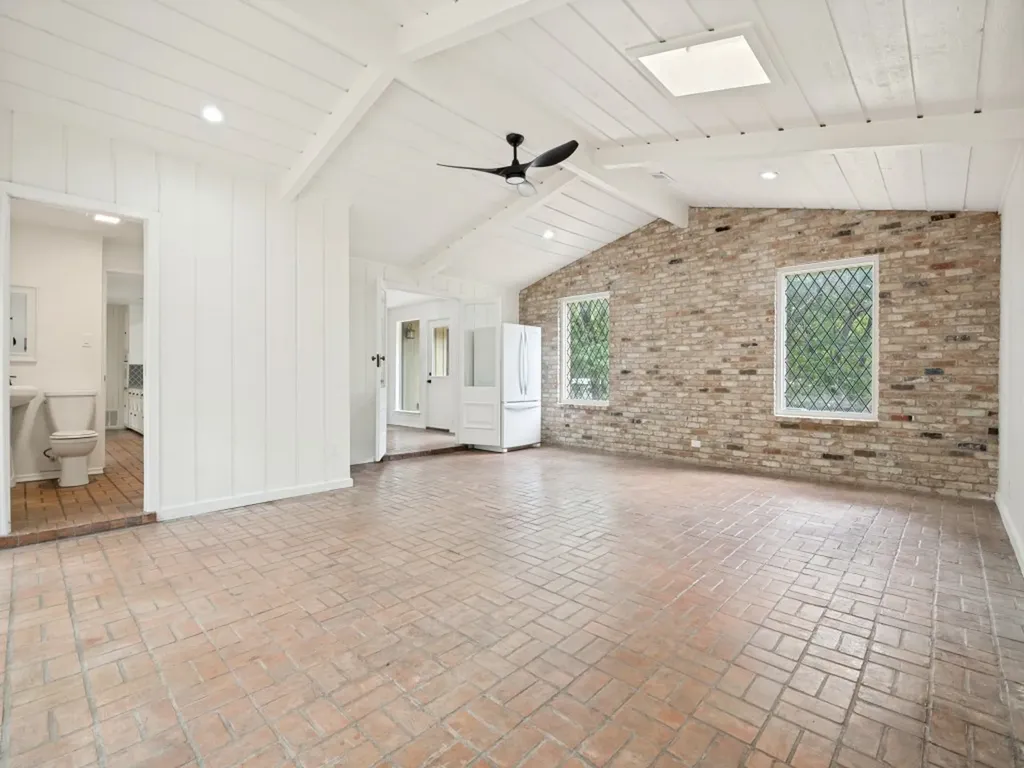 1408 N Cedar Hill Road Cedar Hill TX 75104