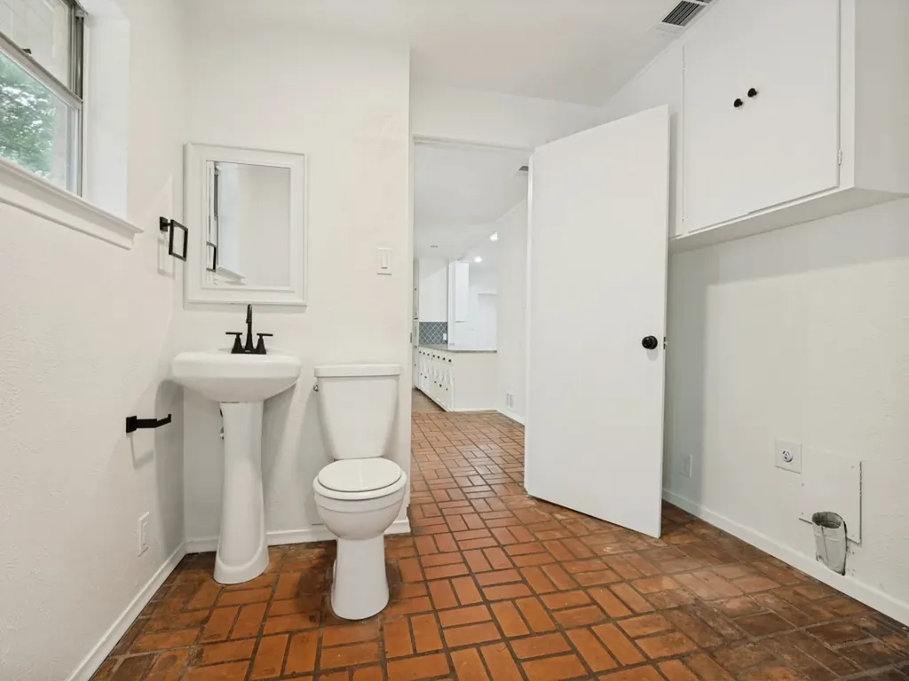 1408 N Cedar Hill Road Cedar Hill TX 75104