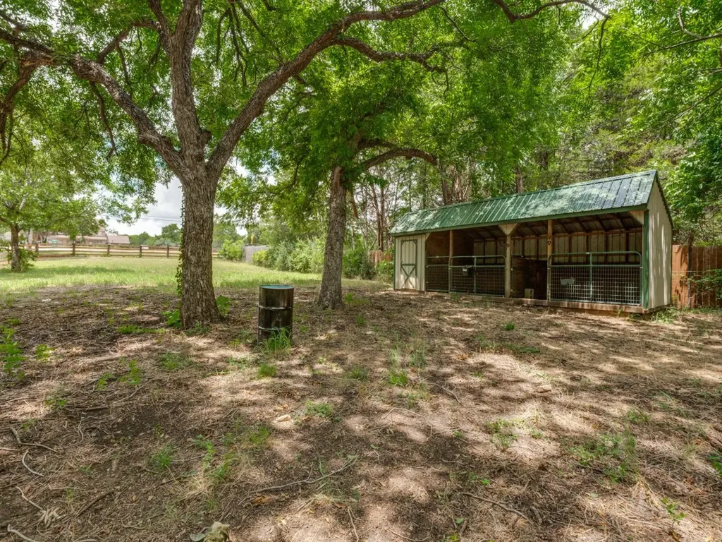 1408 N Cedar Hill Road Cedar Hill TX 75104