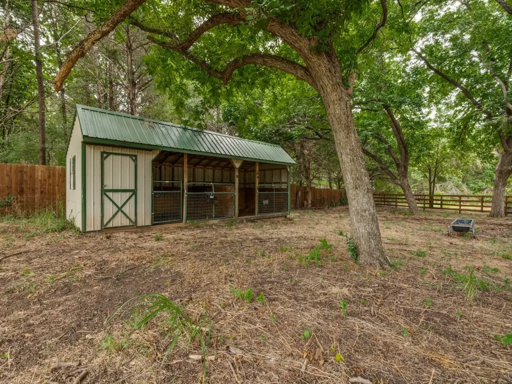 1408 N Cedar Hill Road Cedar Hill TX 75104