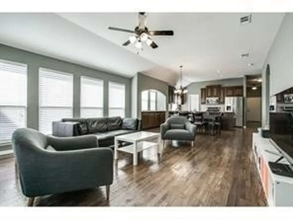 2200 Shannon Drive Mckinney TX 75072