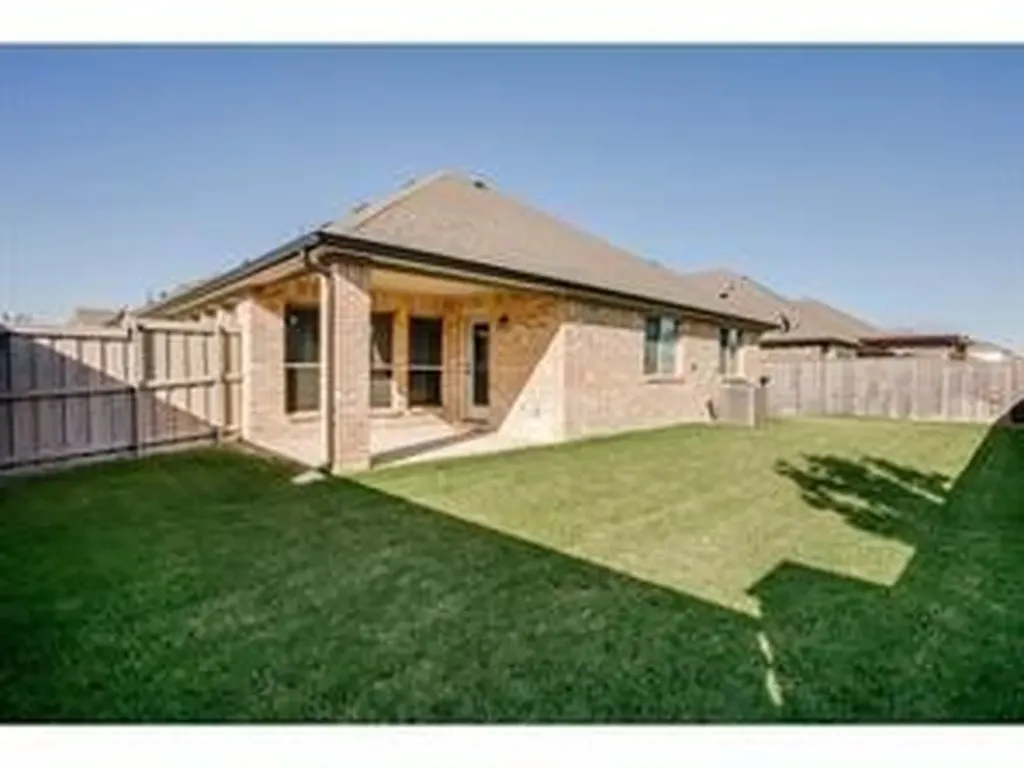 2200 Shannon Drive Mckinney TX 75072