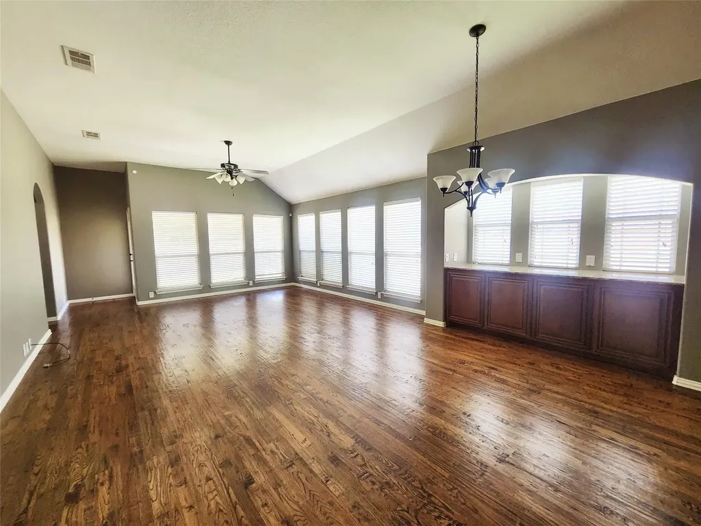 2200 Shannon Drive Mckinney TX 75072
