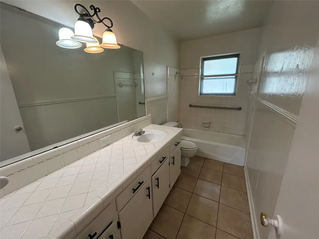 900 N 23 1/2 Street Corsicana TX 75110