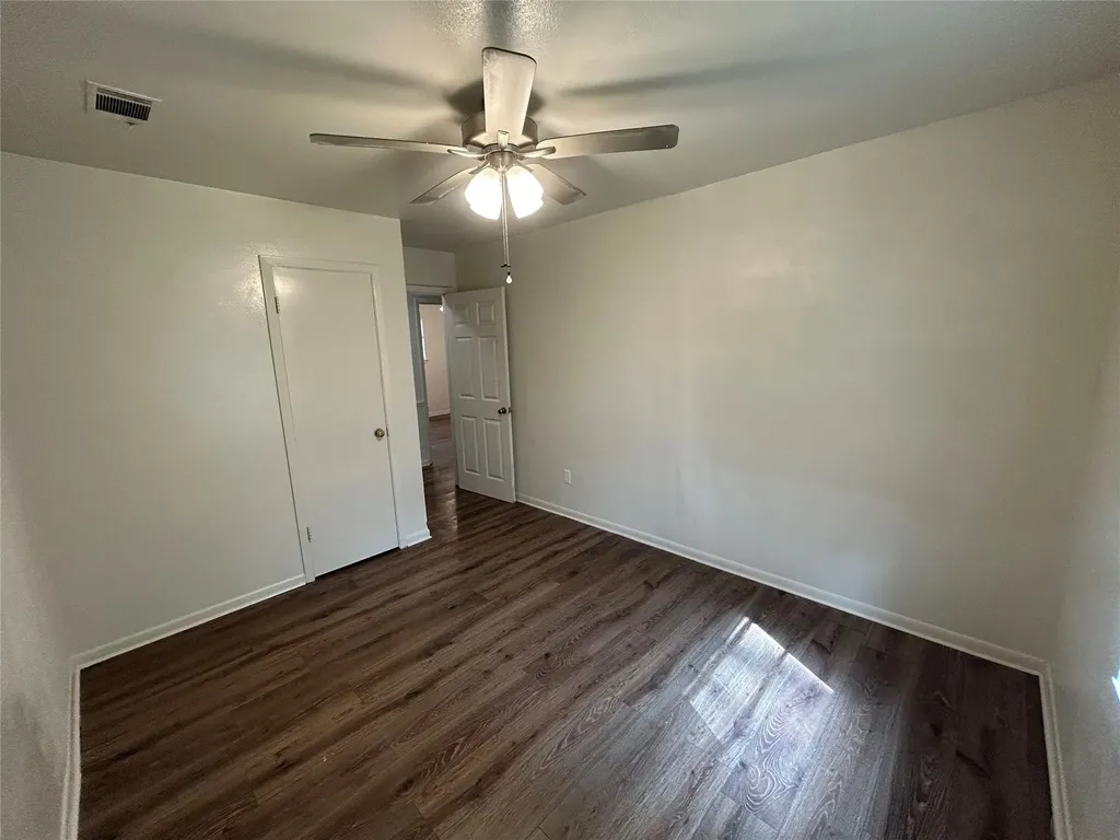 900 N 23 1/2 Street Corsicana TX 75110