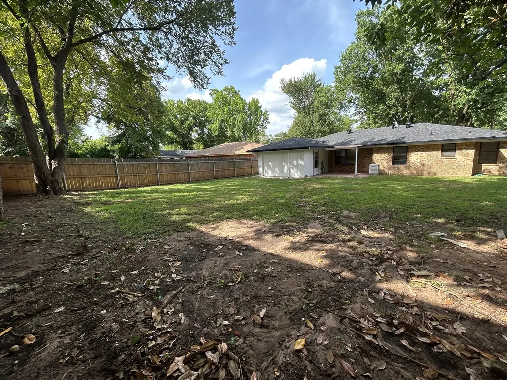 900 N 23 1/2 Street Corsicana TX 75110