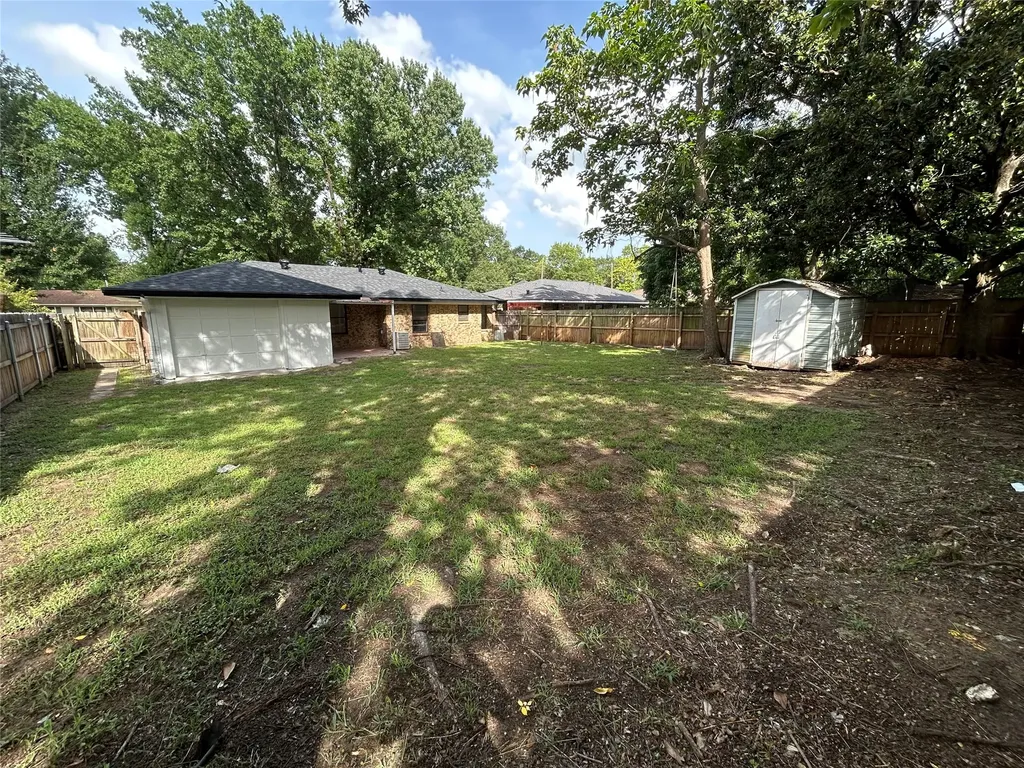 900 N 23 1/2 Street Corsicana TX 75110