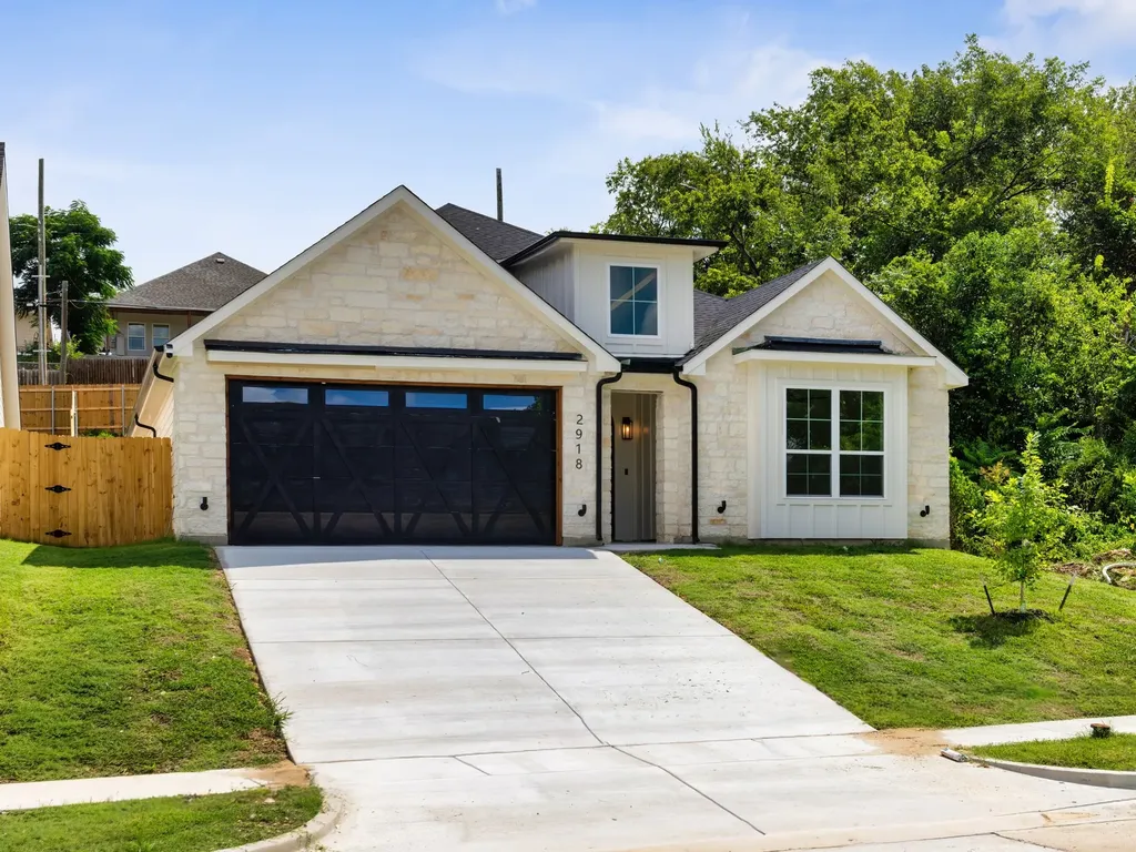 2918 NW 20th Street Fort Worth TX 76106