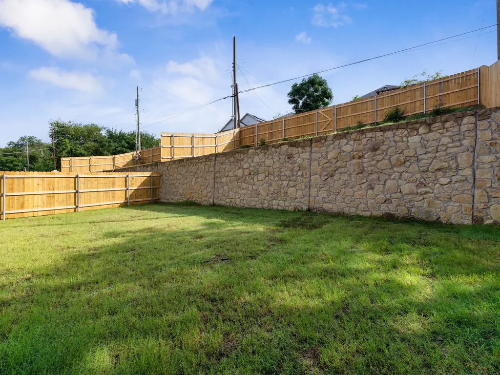 2918 NW 20th Street Fort Worth TX 76106
