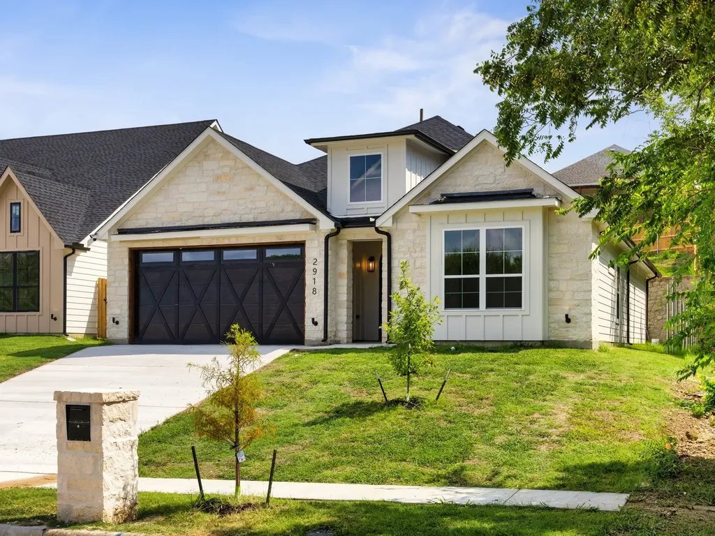 2918 NW 20th Street Fort Worth TX 76106