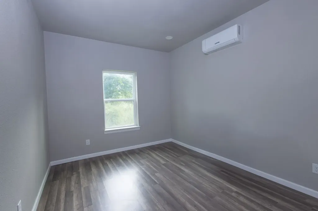 319 E Main Street Ranger TX 76470