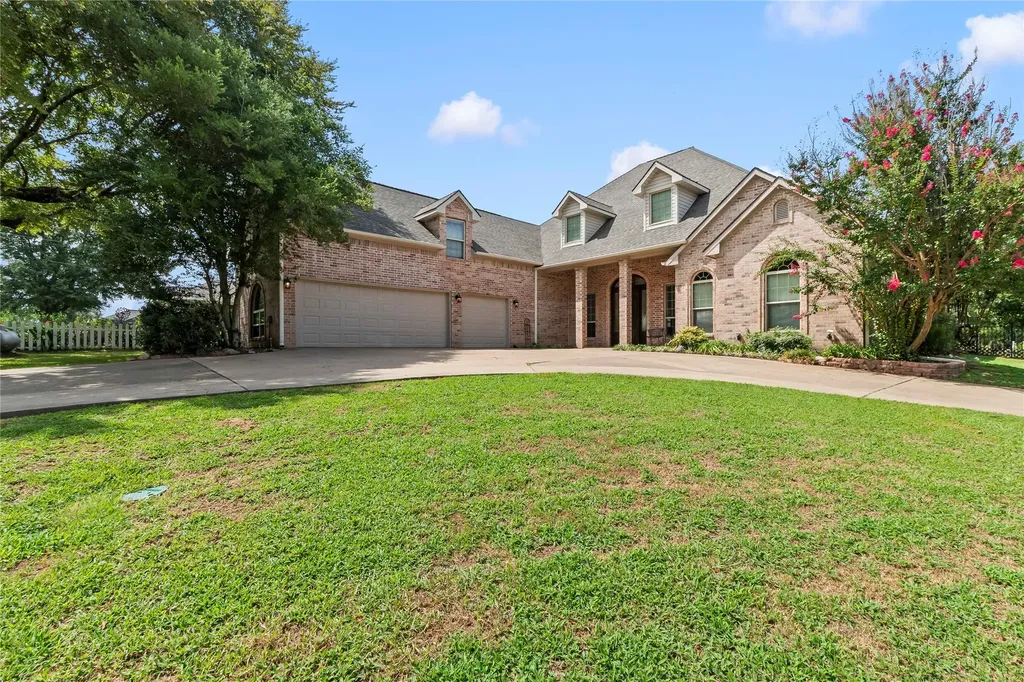10776 Legg Drive Kemp TX 75143