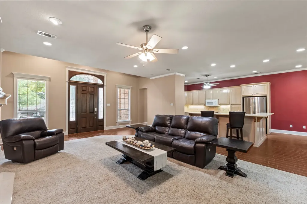 10776 Legg Drive Kemp TX 75143