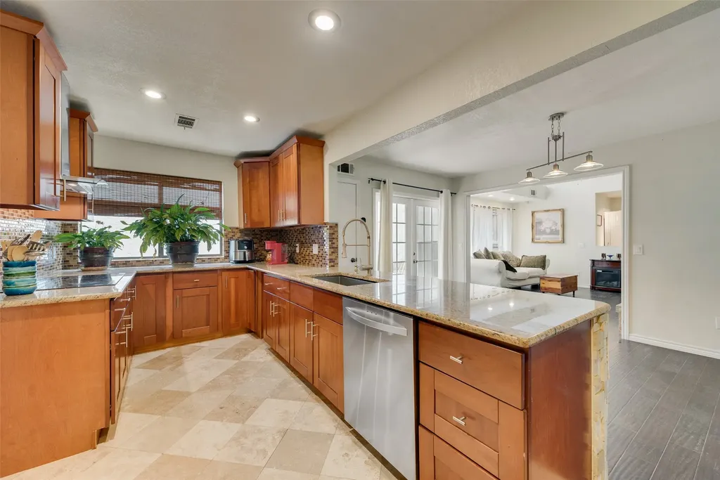 17113 Upper Bay Road Addison TX 75001