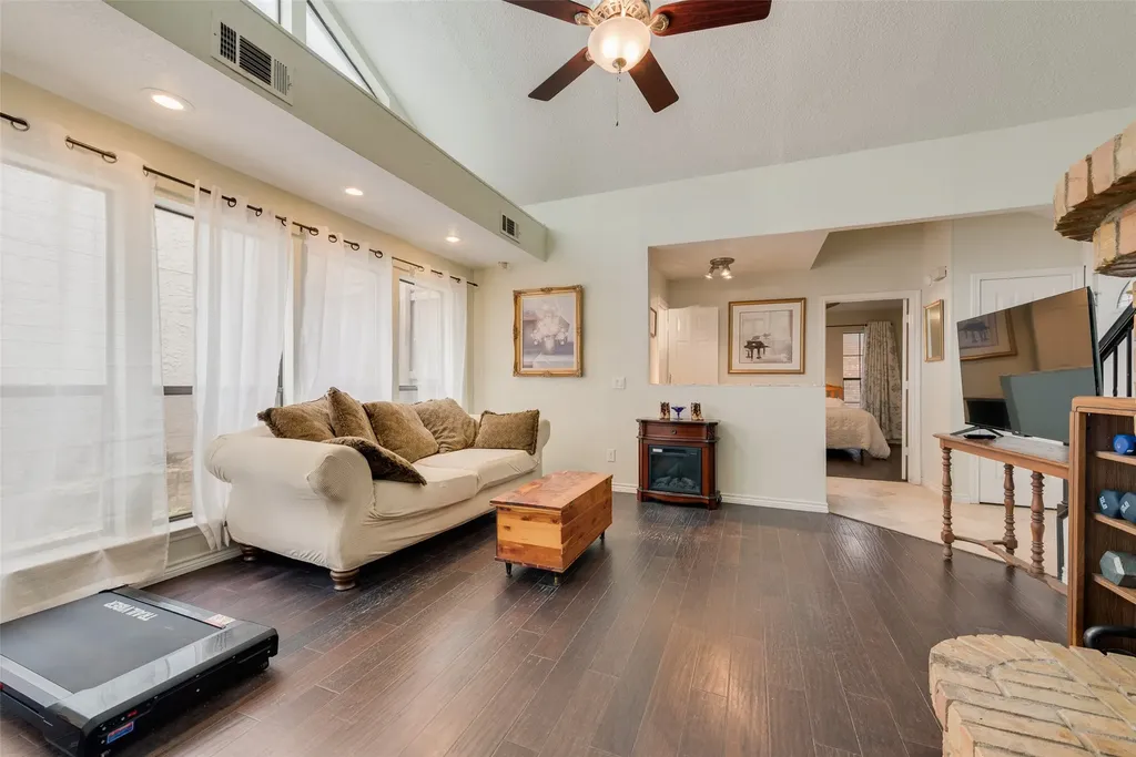 17113 Upper Bay Road Addison TX 75001