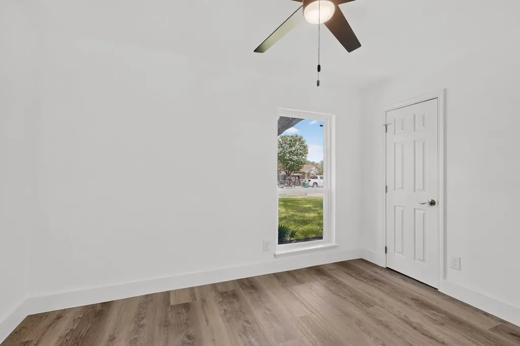 1813 Legend Garland TX 75040