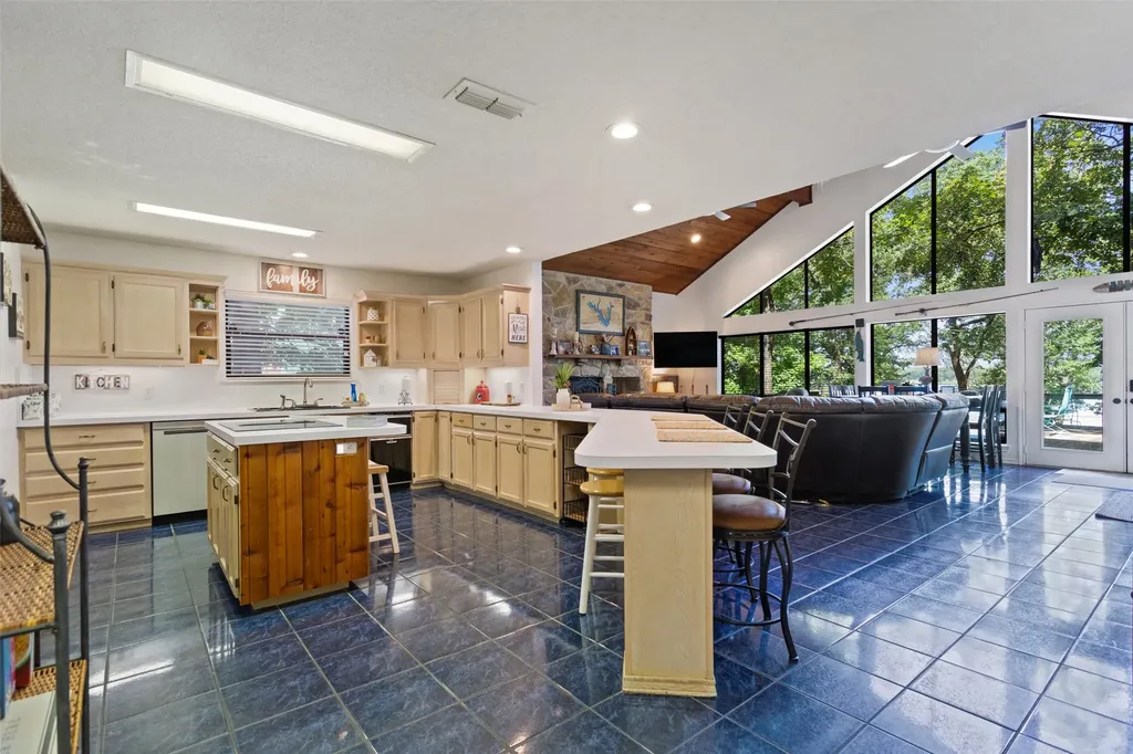 578 County Road 1297 Yantis TX 75497