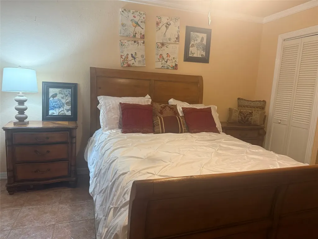 4113 Barksdale Court Dallas TX 75211
