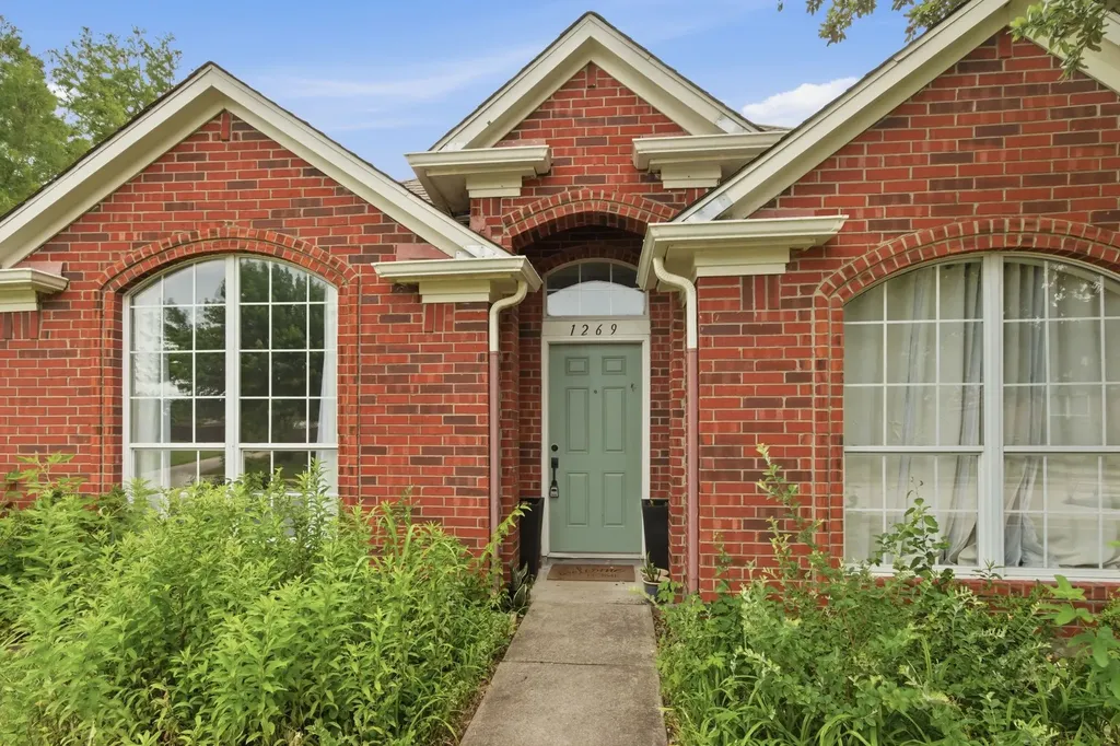 1269 Winston Drive Lewisville TX 75077