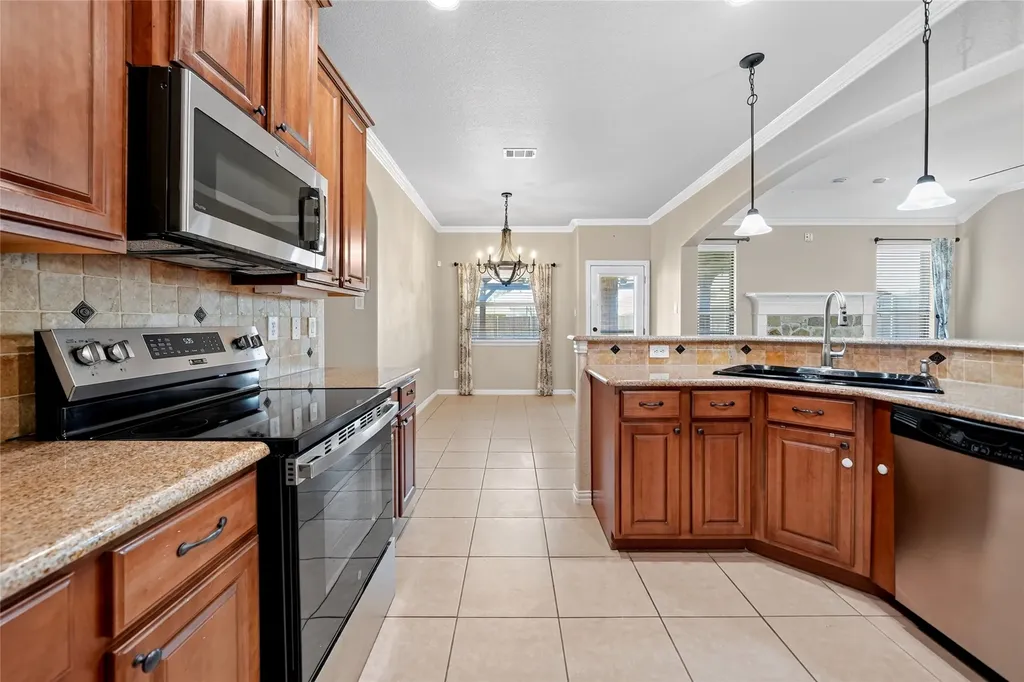 105 Elmwood Trail Forney TX 75126