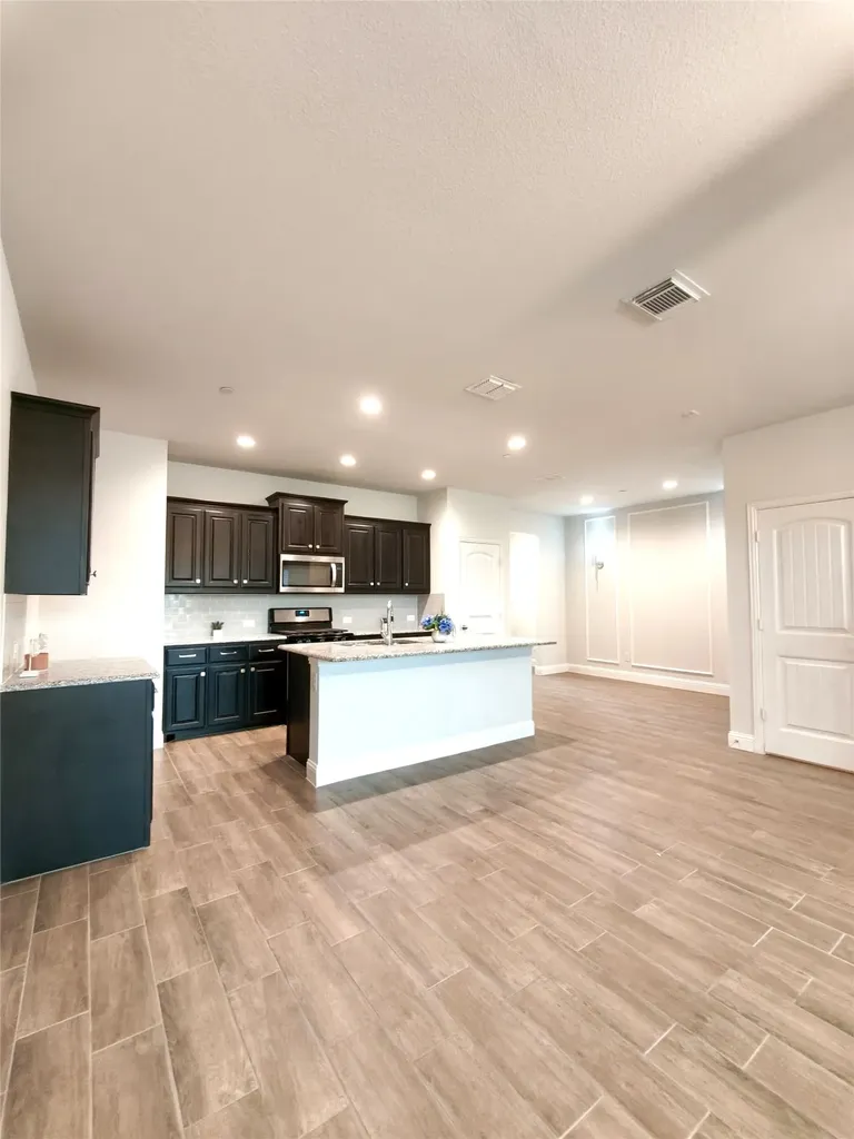6825 Andrew Drive North Richland Hills TX 76180