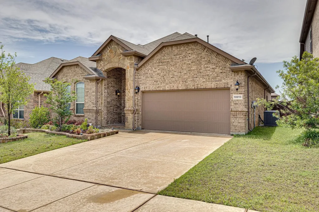 10013 Tule Lake Road Fort Worth TX 76177