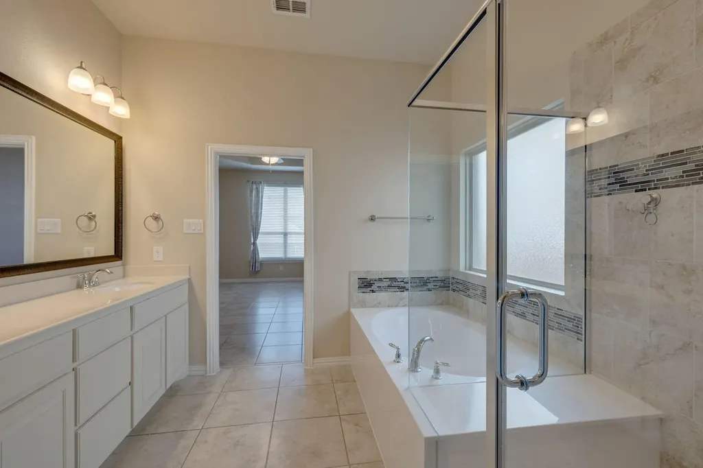 10013 Tule Lake Road Fort Worth TX 76177