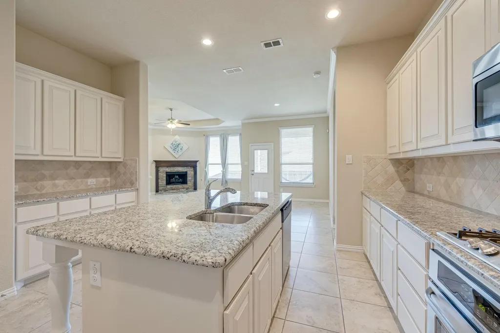 10013 Tule Lake Road Fort Worth TX 76177