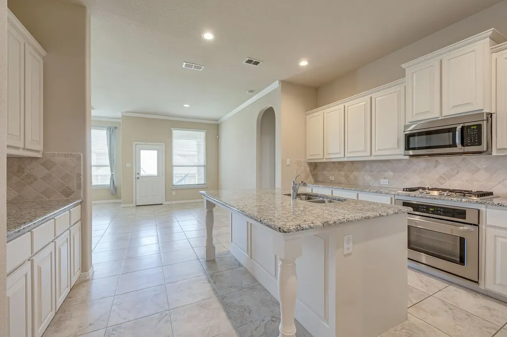 10013 Tule Lake Road Fort Worth TX 76177