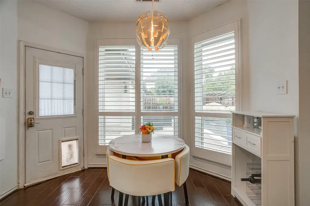 2800 Rosecliff Terrace Grapevine TX 76051